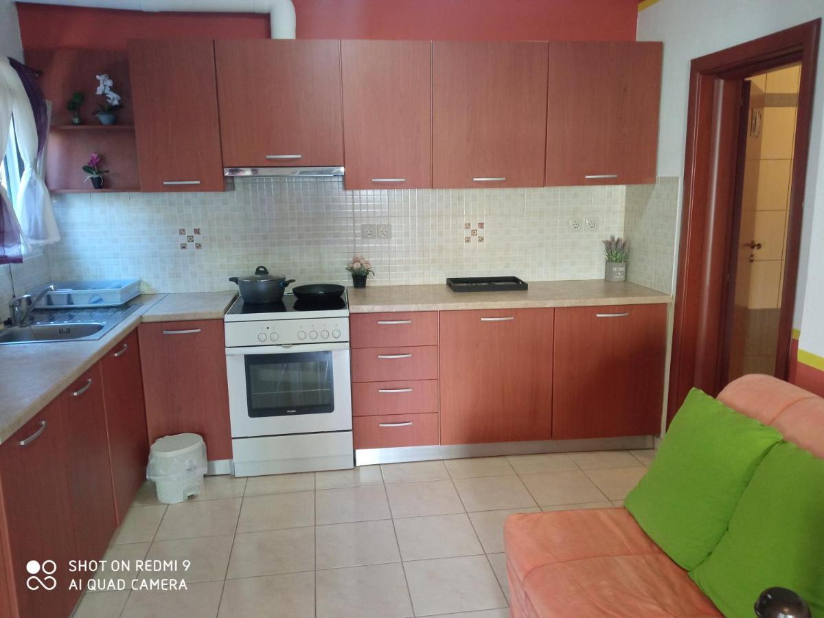S.D Apartment 2 Lavrion Bagian luar foto
